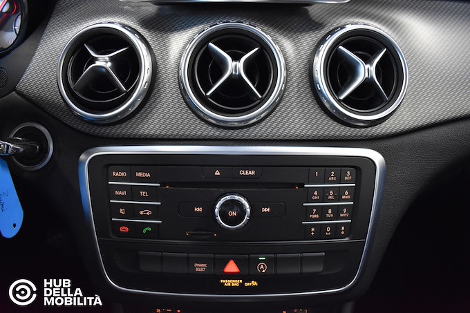 MERCEDES-BENZ GLA 180 d Automatic Executive